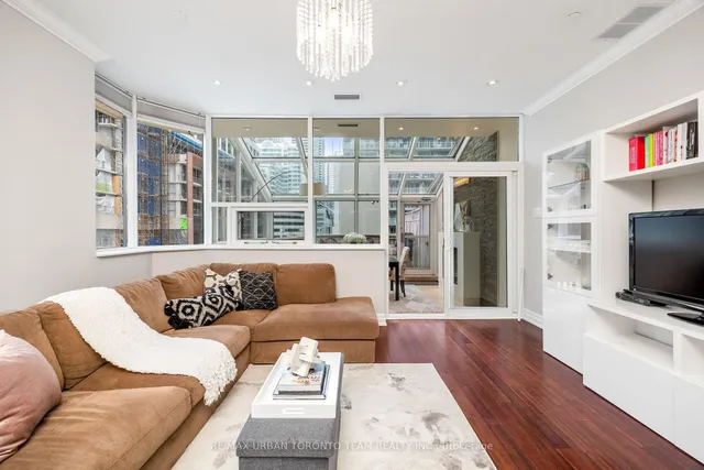 Additional image 7 of 393 King St Unit 401