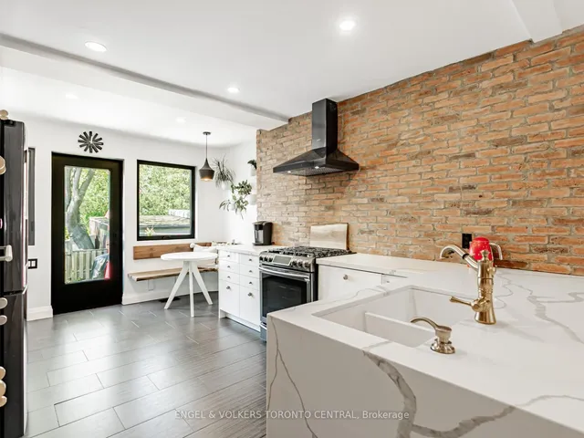 Additional image 3 of 54 Winona Dr