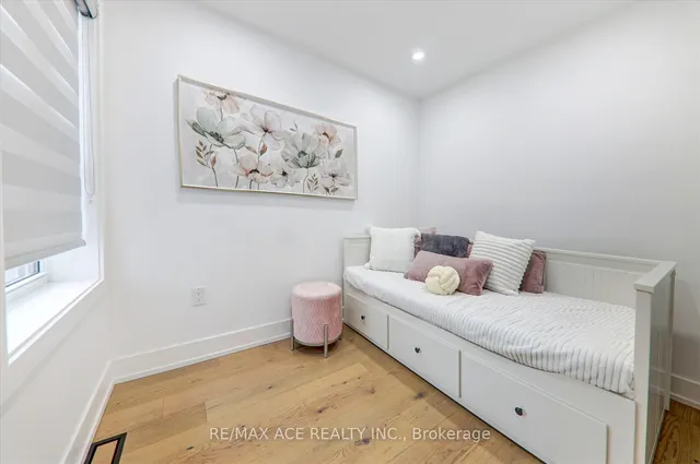 Additional image 14 of 35 Darlingside Dr