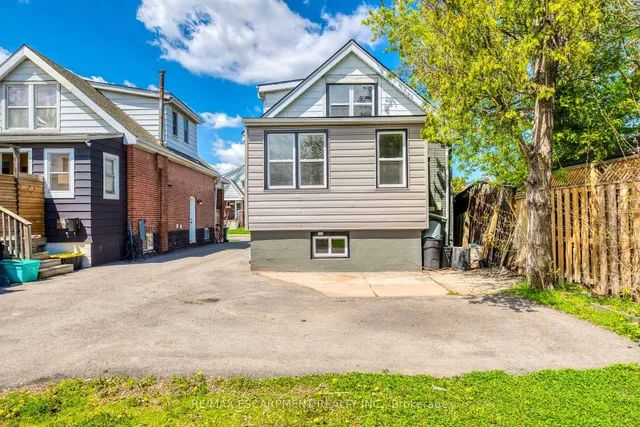 Additional image 42 of 176 Garside Ave