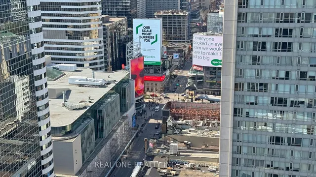 Additional image 39 of 197 Yonge St Unit 3202