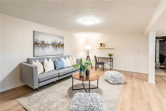 Additional image 24 of 48 Pepperwood Cres