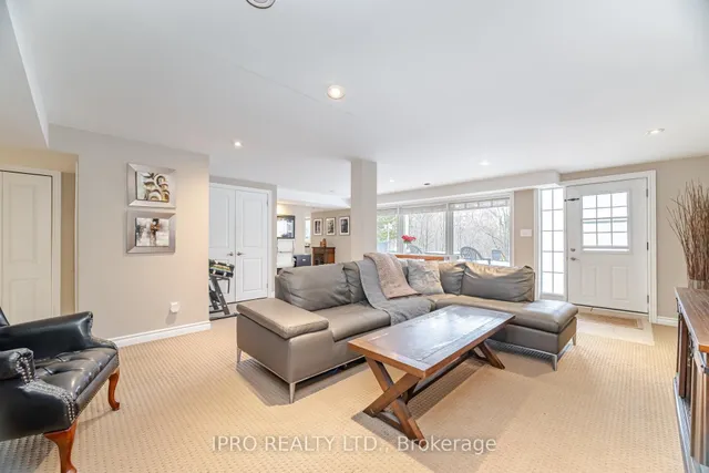 Additional image 17 of 90 Mountain Ave