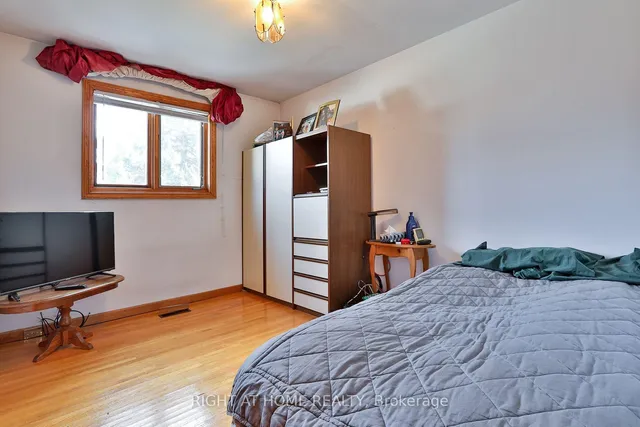 Additional image 13 of 8 Edison Circ