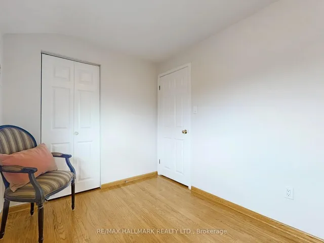 Additional image 28 of 41 Redcastle Cres