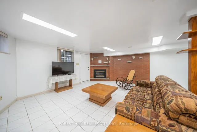 Additional image 26 of 541 Glen Park Ave