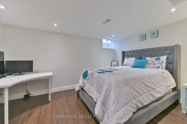 Additional image 35 of 1474 Prince John Circ