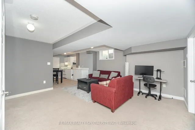 Additional image 36 of 383 Queen Mary Dr