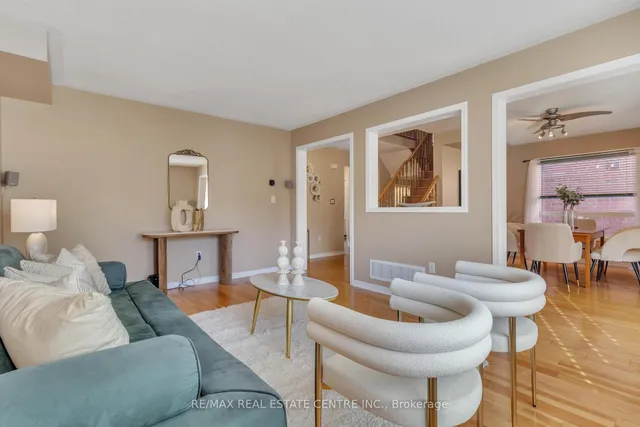 Additional image 11 of 216 Richvale Dr