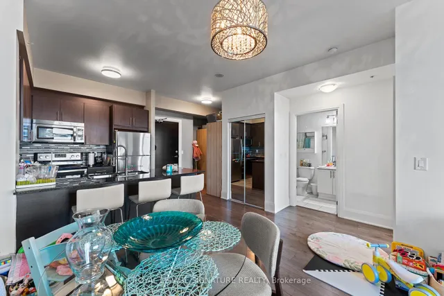 Additional image 9 of 45 Yorkland Blvd Unit 904