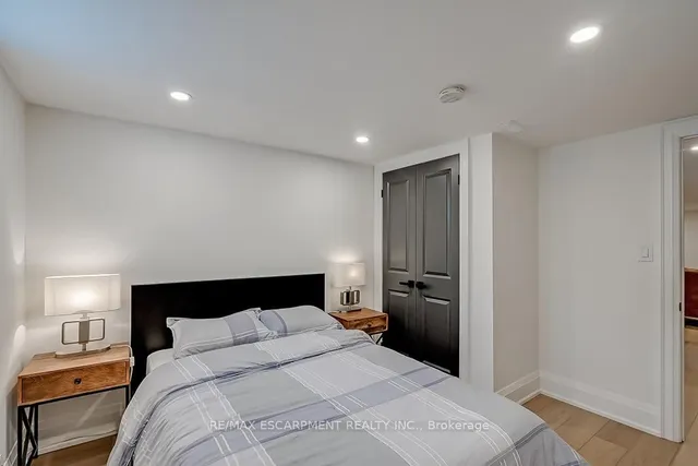 Additional image 30 of 564 Maplehill Dr