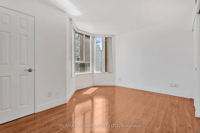 Additional image 9 of 55 Centre Ave Unit 1607