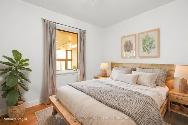 Additional image 19 of 33 Heathrow Dr