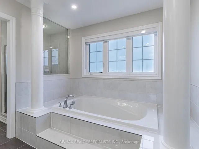 Additional image 29 of 41 Hoxton Rd