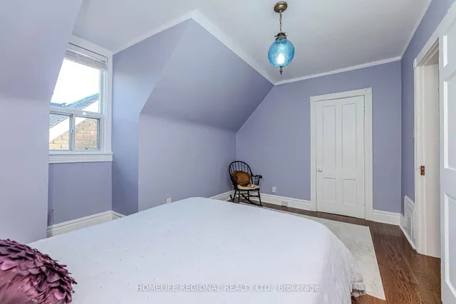 Additional image 40 of 236 Dovercourt Rd