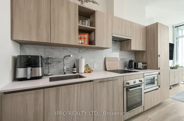 Additional image 13 of 19 Bathurst St Unit 4206