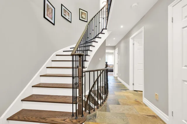 Additional image 40 of 1422 Summerhill Cres