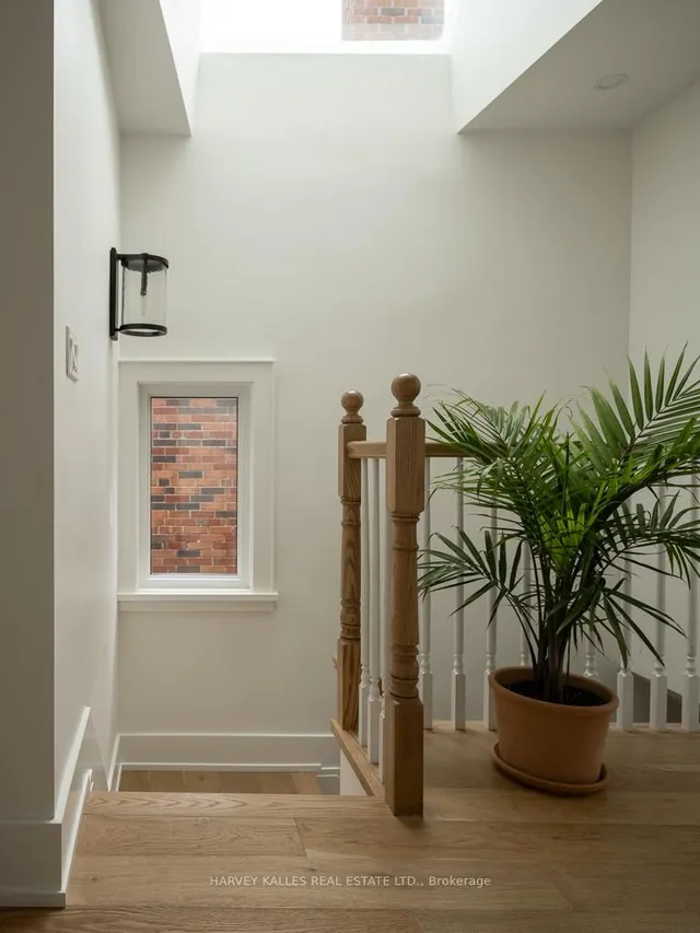 Additional image 24 of 516 St Clements Ave