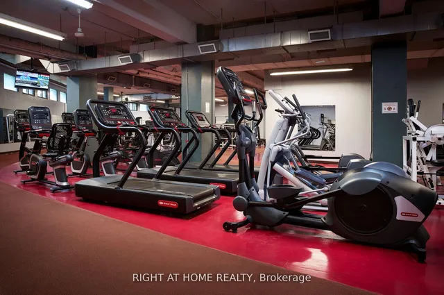 Additional image 13 of 1 Massey Sq Unit 2203