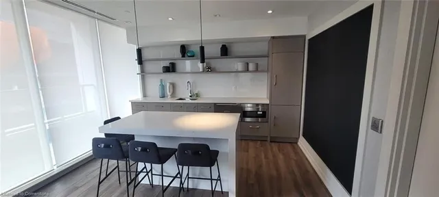 Additional image 9 of 212 King William St Unit 801