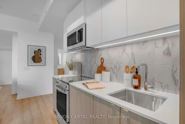 Additional image 13 of 500 Dupont St Unit 419