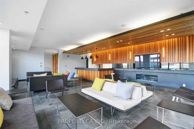 Additional image 30 of 8 Dovercourt Rd Unit 210