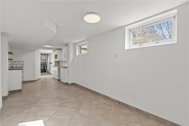 Additional image 21 of 343 Upper Paradise Rd