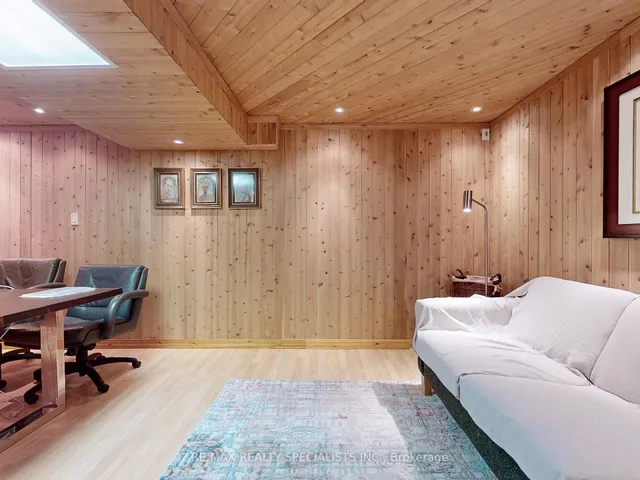 Additional image 36 of 1846 Steepbank Cres