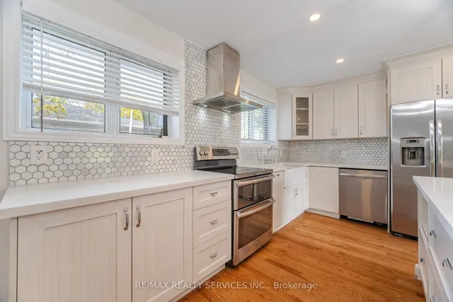 Additional image 22 of 2 Ferndale Cres