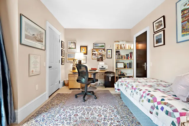 Additional image 32 of 85 Sorauren Ave