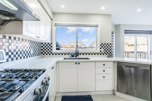 Additional image 14 of 47 Ribbon Dr