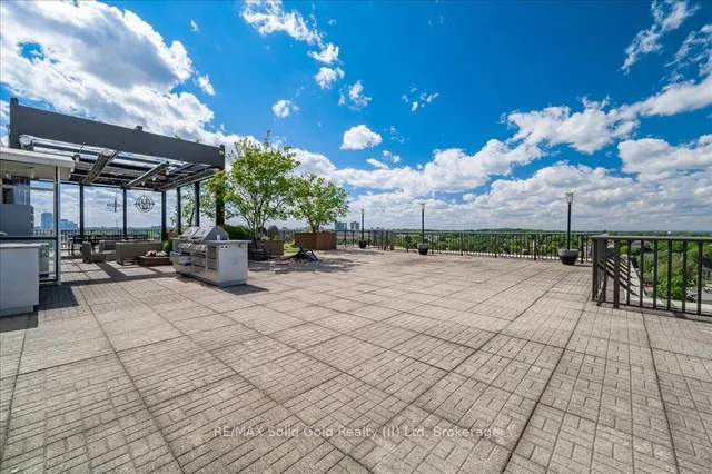 Additional image 43 of 2 Lancaster St Unit 403