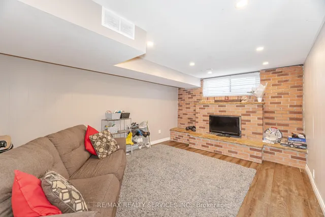 Additional image 30 of 25 Edenridge Dr