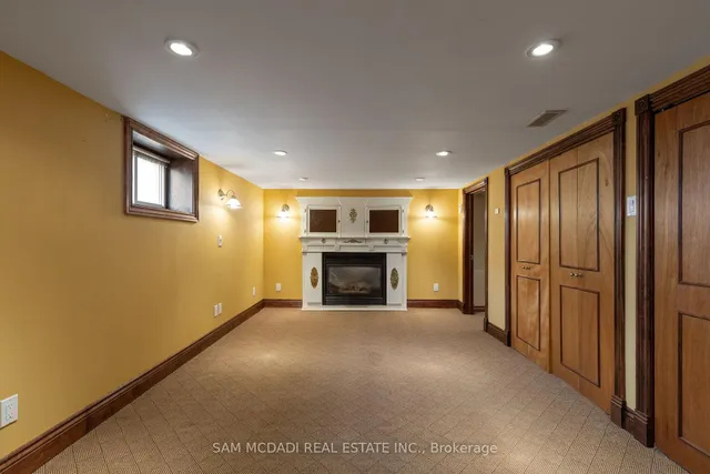 Additional image 25 of 319 Cosburn Ave