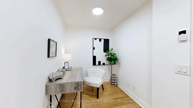 Additional image 23 of 25 Greenview Ave Unit 1915