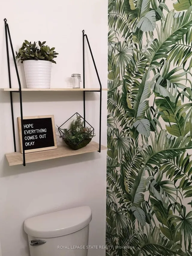 Additional image 8 of 61 Chestnut Ave