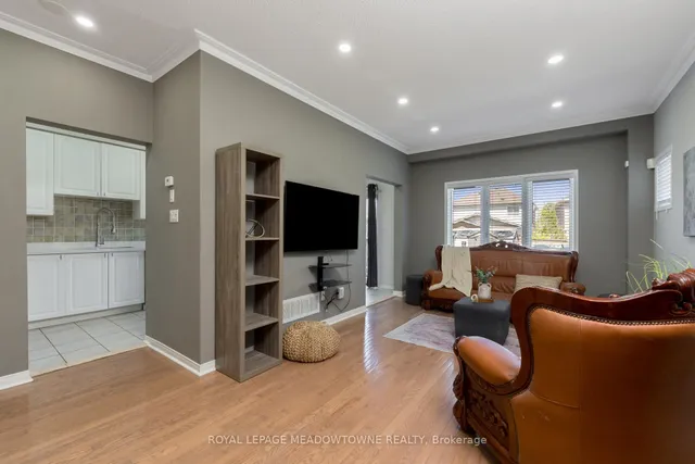 Additional image 10 of 1876 Stevington Cres