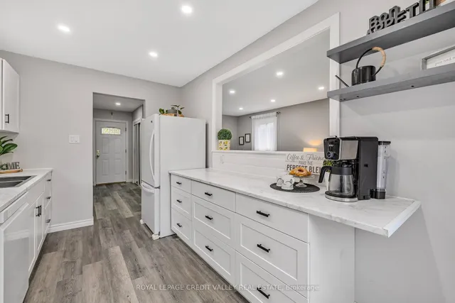 Additional image 16 of 65 Martindale Cres