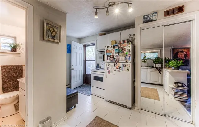 Additional image 18 of 126 David St