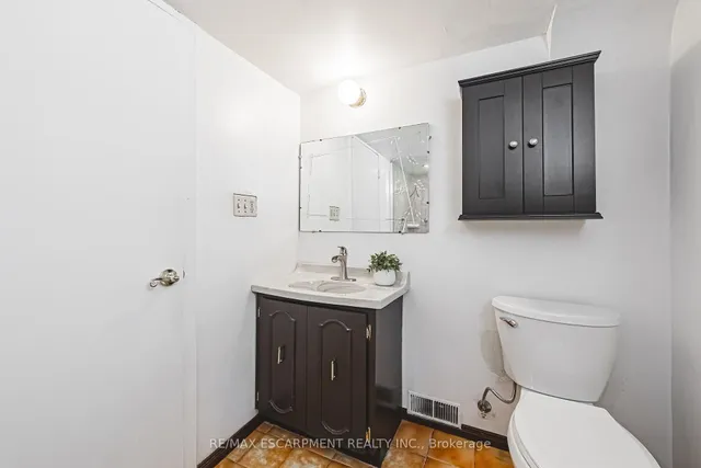 Additional image 34 of 98 Deerhurst Rd