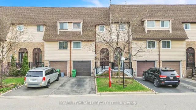 22 Rosset Cres