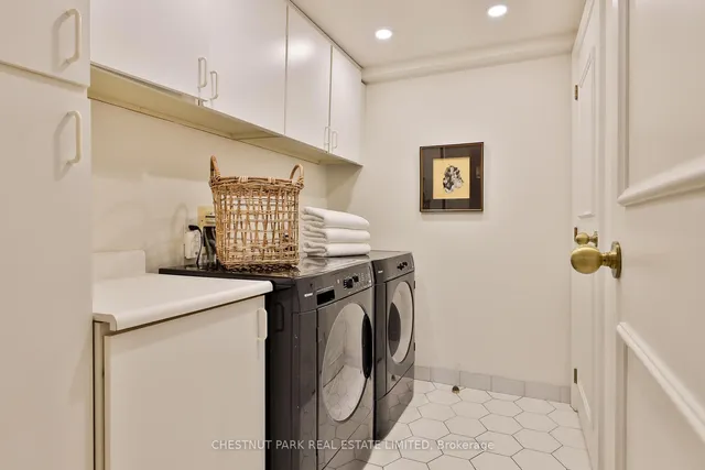 Additional image 24 of 2 Lynwood Ave Unit 201