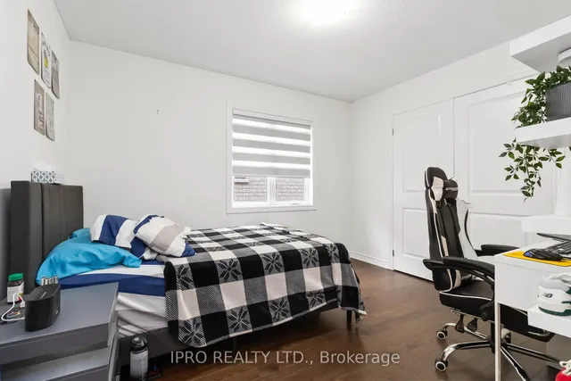 Additional image 31 of 486 Bergamot Ave