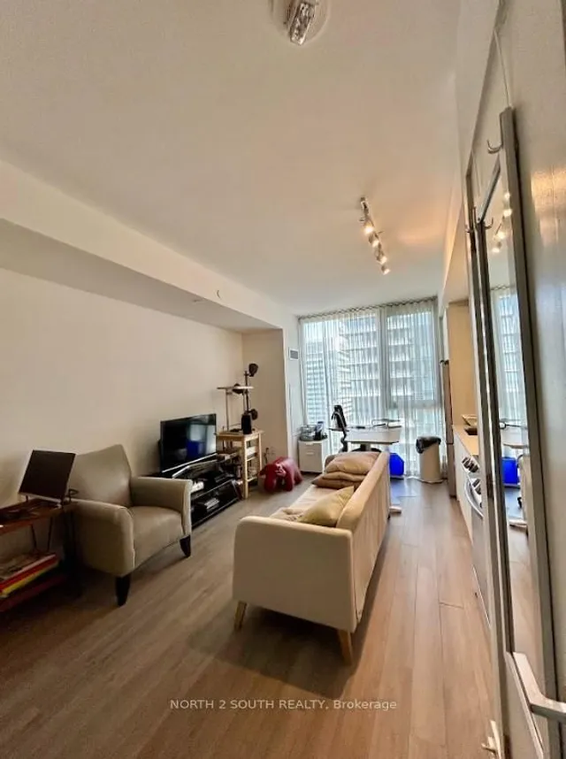 Additional image 10 of 357 King St Unit 3805