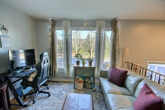 Additional image 4 of 353 Kingsdale Ave