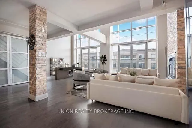 Additional image 13 of 1852 Queen St Unit 303