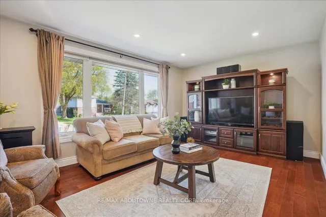 Additional image 12 of 40 Autumn Leaf Rd