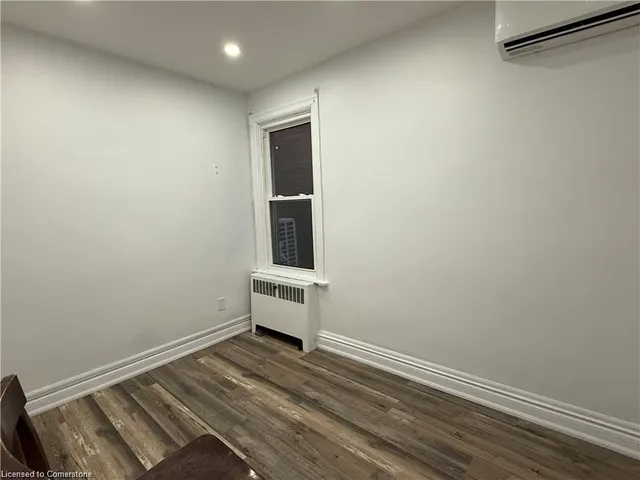 Additional image 10 of 719 Barton St