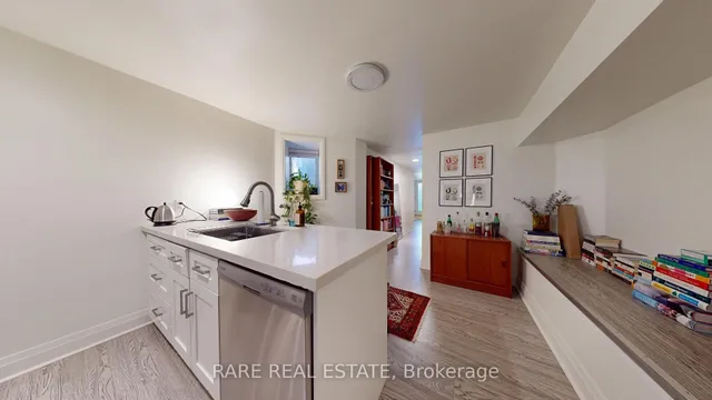 Additional image 31 of 879 Shaw St