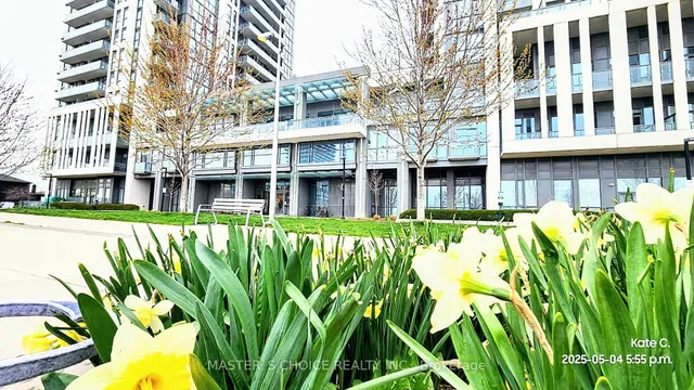 Additional image 40 of 15 Zorra St Unit 2002